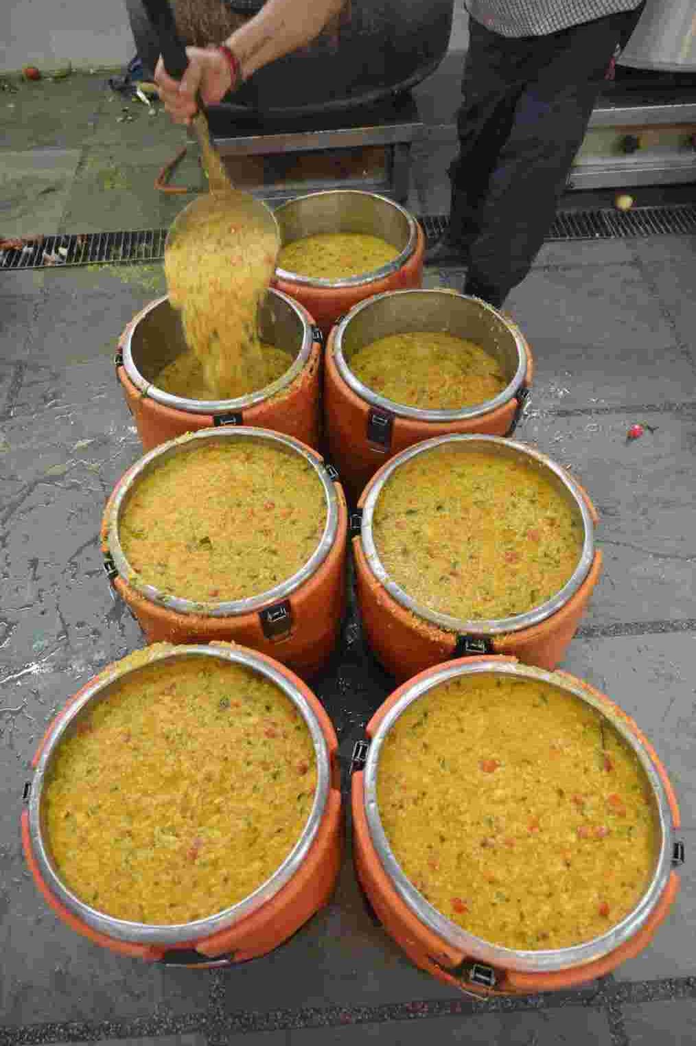 Donate for Khichadi Vitran Seva