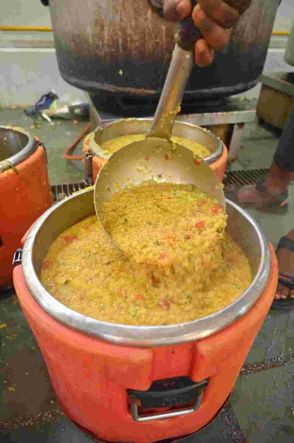 5 Tiffin (₹ 5500)
