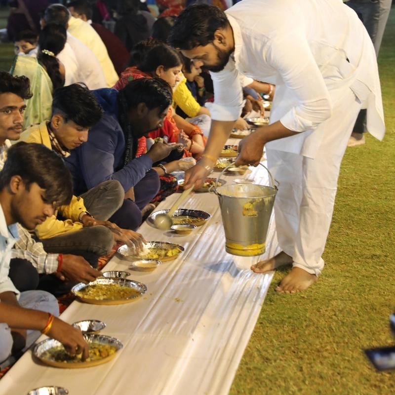 Annakoot Seva